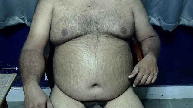 Snapshot of hairysubcub_70 chatting on 24, 3, 2026 hairysubcub 70 online show from 24, 3, 2026