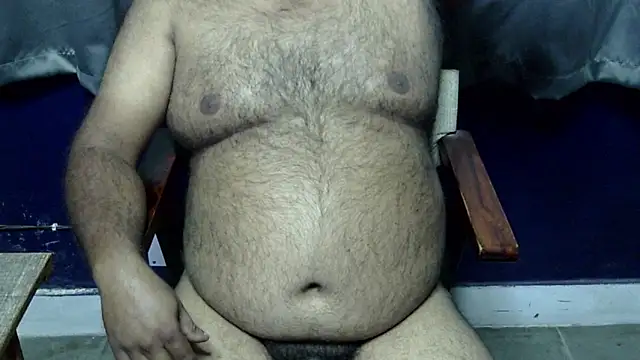 Snapshot of hairysubcub_70 chatting on 18, 3, 2026 hairysubcub 70 online show from 18, 3, 2026