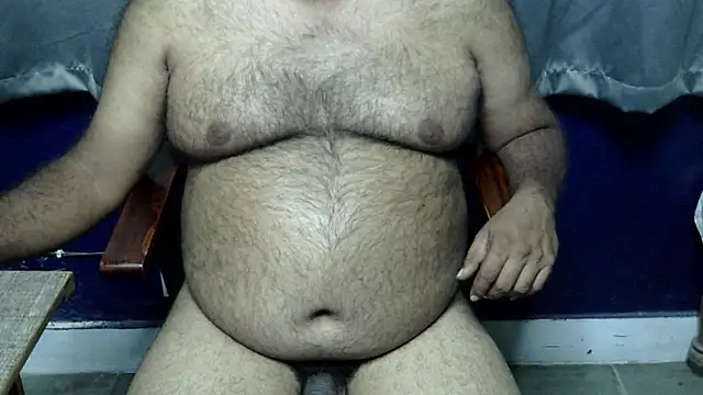 Snapshot of hairysubcub_70 chatting on 29, 3, 2026 hairysubcub 70 online show from 29, 3, 2026