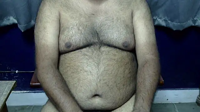 Snapshot of hairysubcub_70 chatting on 11, 4, 2026 hairysubcub 70 online show from 11, 4, 2026