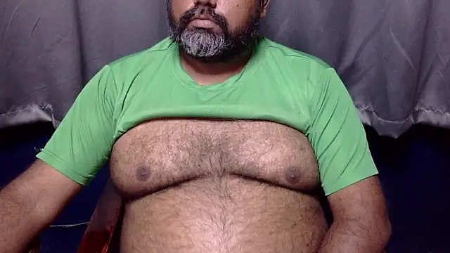 Snapshot of hairysubcub_70 chatting on 18, 3, 2026 hairysubcub 70 online show from 18, 3, 2026