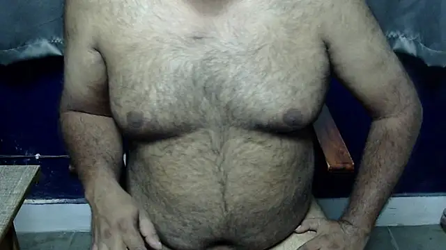 Snapshot of hairysubcub_70 chatting on 13, 4, 2026 hairysubcub 70 online show from 13, 4, 2026