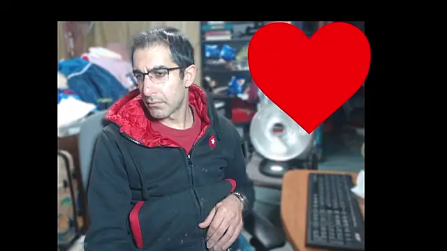 Snapshot of Gsmile1 chatting on 8, 3, 2026 Gsmile1 online show from 8, 3, 2026