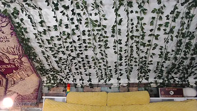 -khayaparker online show from 12, 2, 2025