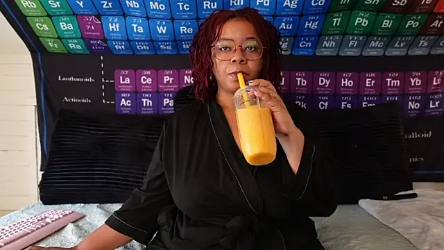 -khayaparker online show from 13, 4, 2026