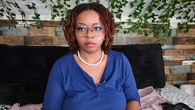 -khayaparker online show from 5, 10, 2025