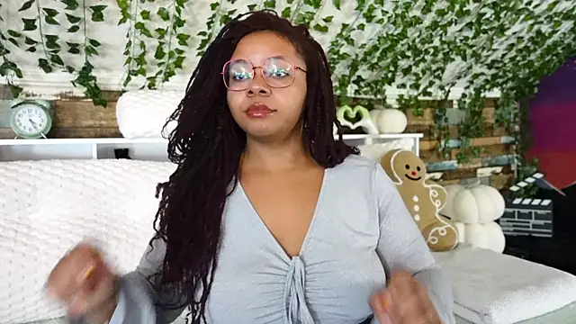 -khayaparker online show from 1, 3, 2025