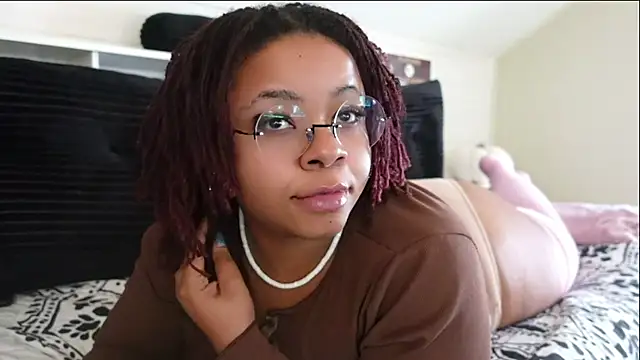 -khayaparker online show from 25, 2, 2026