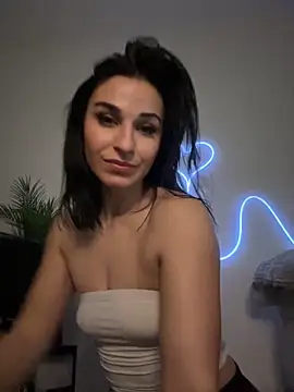 OIivia online show from 6, 3, 2025