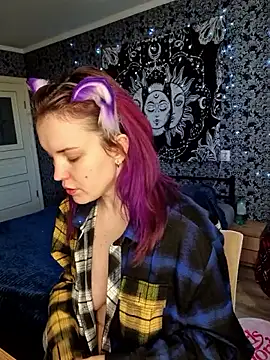 Snapshot of LazyTanukii chatting on 3, 5, 2026 LazyTanukii online show from 3, 5, 2026
