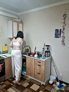 LazyTanukii online show from 27, 3, 2026