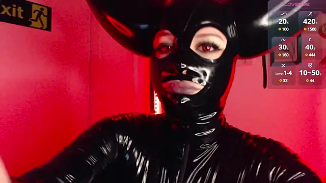 Snapshot of auroralatexprincess chatting on 19, 3, 2025 auroralatexprincess online show from 19, 3, 2025