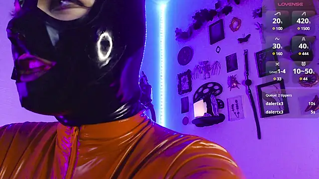 Snapshot of auroralatexprincess chatting on 18, 3, 2025 auroralatexprincess online show from 18, 3, 2025