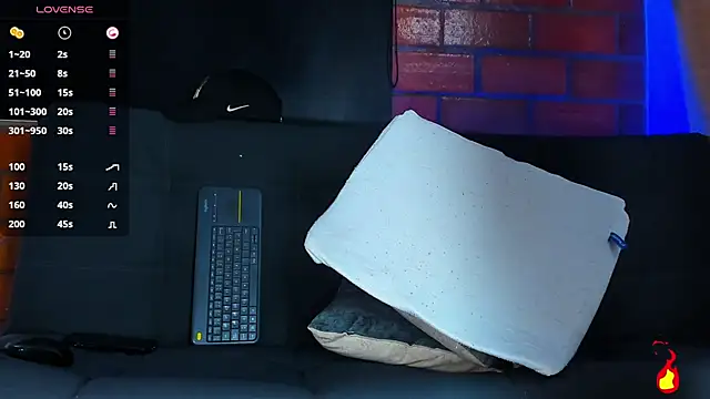 Snapshot of vanegas_luis chatting on 30, 11, 2025 vanegas luis online show from 30, 11, 2025