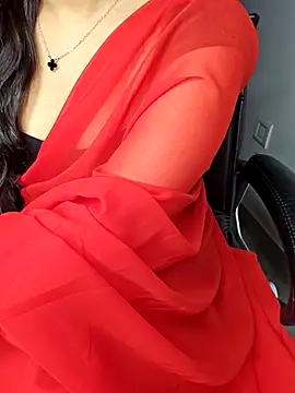 Snapshot of aliyaah_singh chatting on 24, 9, 2025 aliyaah singh online show from 24, 9, 2025