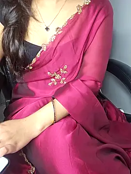 Snapshot of aliyaah_singh chatting on 19, 12, 2025 aliyaah singh online show from 19, 12, 2025