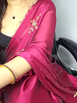 Snapshot of aliyaah_singh chatting on 19, 9, 2025 aliyaah singh online show from 19, 9, 2025