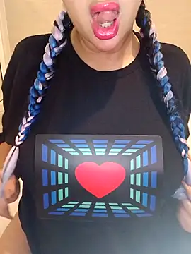 Queen sousou online show from 10, 3, 2026