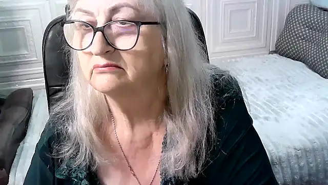 Snapshot of LolkaAlyss chatting on 5, 6, 2026 LolkaAlyss online show from 5, 6, 2026