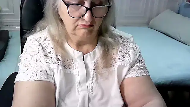 LolkaAlyss online show from 8, 3, 2026