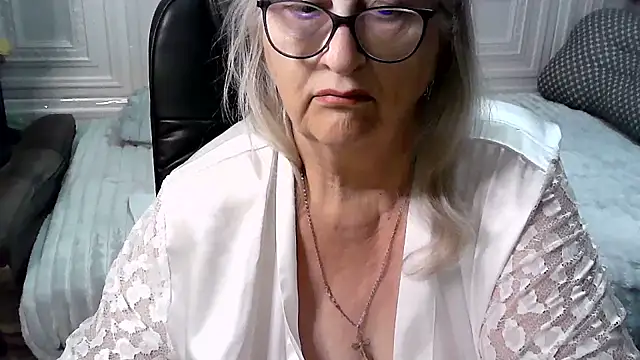 Snapshot of LolkaAlyss chatting on 3, 6, 2026 LolkaAlyss online show from 3, 6, 2026
