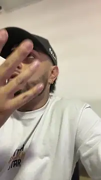 dereck fiore online show from 25, 6, 2026