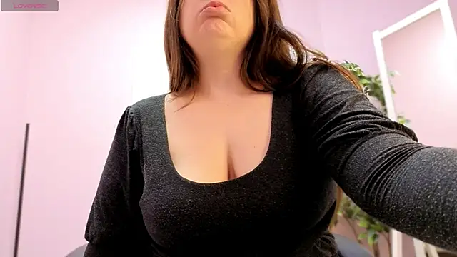 BattyMoll online show from 12, 3, 2026