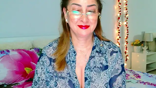 Tyana40 online show from 7, 5, 2026