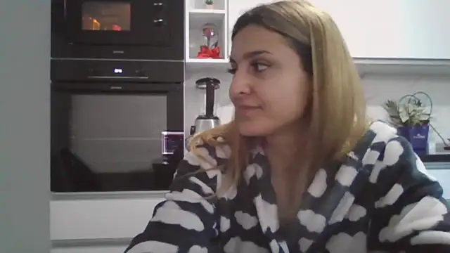 NicolePlay online show from 11, 3, 2026