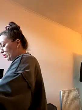 FemDom RubyKnightXXO online show from 27, 10, 2025