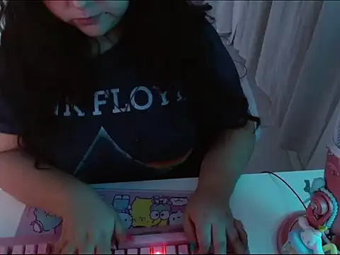 KittyK3 online show from 9, 9, 2025