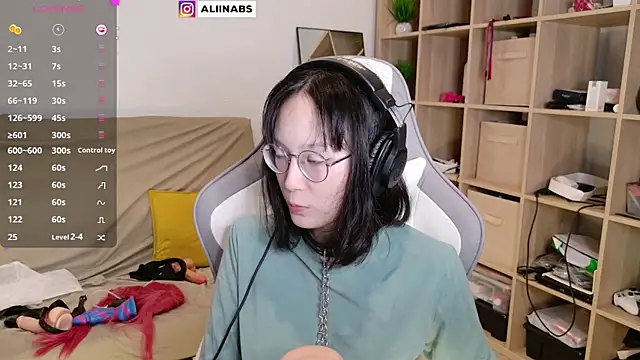 aliiiiiina online show from 13, 3, 2025