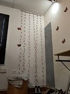 sharom smith1 online show from 10, 4, 2026