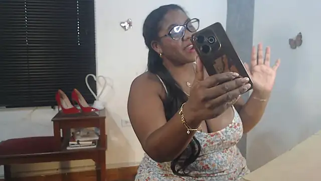 sharom smith1 online show from 27, 5, 2026