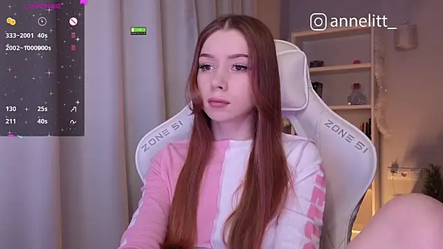 Snapshot of Annelitt chatting on 21, 12, 2024 Annelitt online show from 21, 12, 2024