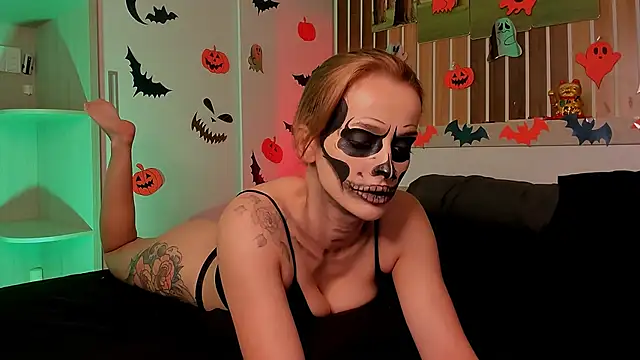 Snapshot of Dora_Banks chatting on 31, 10, 2025 Dora Banks online show from 31, 10, 2025