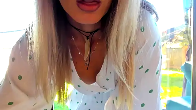 Snapshot of StarryHanna chatting on 17, 7, 2026 StarryHanna online show from 17, 7, 2026