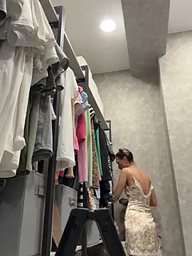 StarryHanna online show from 7, 10, 2025