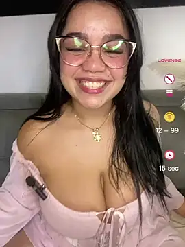Snapshot of -Camila chatting on 19, 7, 2026 -Camila online show from 19, 7, 2026