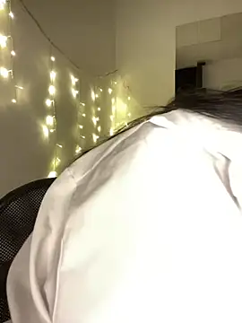 Snapshot of -Camila chatting on 16, 5, 2026 -Camila online show from 16, 5, 2026