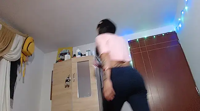 Snapshot of MARIANAWEED chatting on 12, 2, 2025 MARIANAWEED online show from 12, 2, 2025