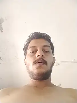 Snapshot of dzboy1994 chatting on 8, 11, 2025 dzboy1994 online show from 8, 11, 2025