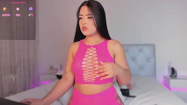 sophy champagne online show from 14, 3, 2025