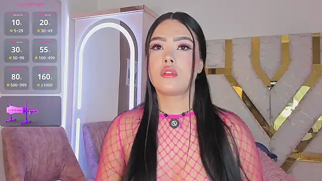 sophy champagne online show from 6, 1, 2026