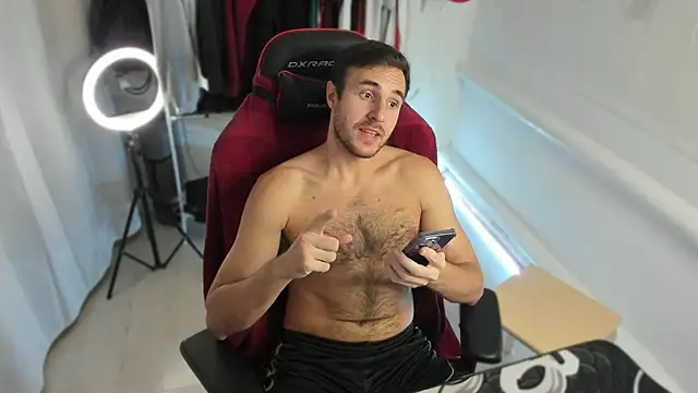 Raamoss online show from 6, 10, 2025