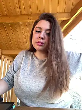 Sara Slow online show from 12, 3, 2025