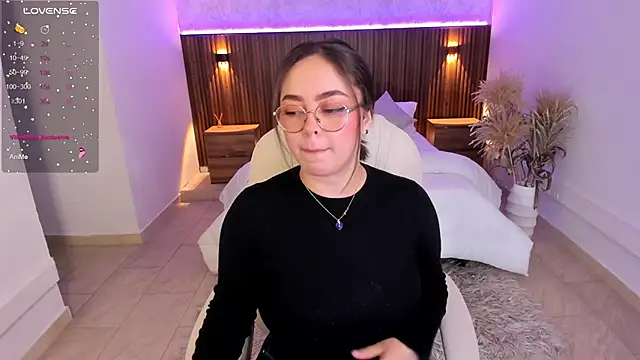 emmy walker online show from 18, 3, 2025