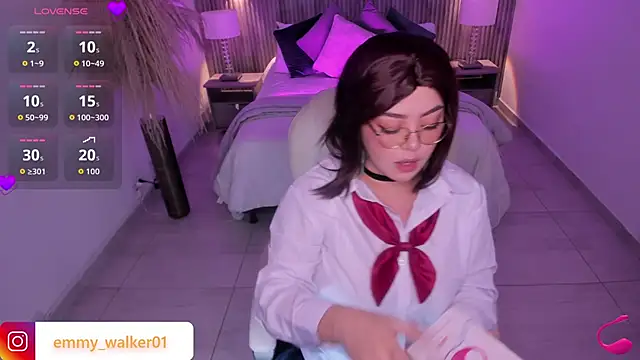 emmy walker online show from 31, 10, 2025