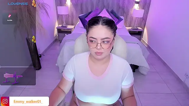 emmy walker online show from 6, 10, 2025