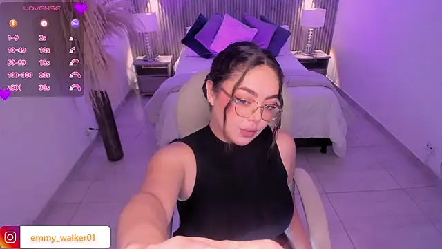 emmy walker online show from 5, 11, 2025